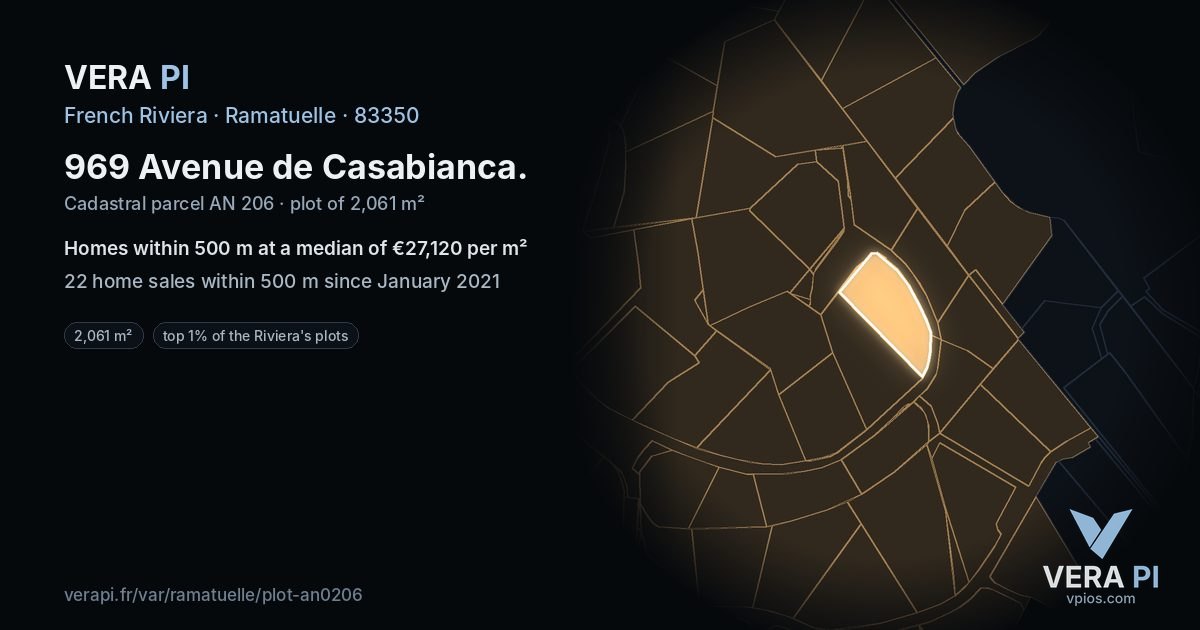 969 Avenue de Casabianca, Ramatuelle at night – the plot lit, the parcels around coloured by the prices near them