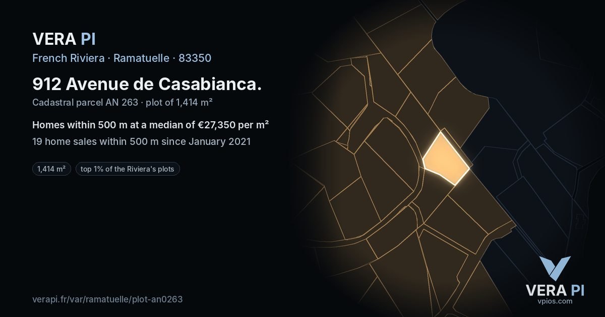 912 Avenue de Casabianca, Ramatuelle at night – the plot lit, the parcels around coloured by the prices near them