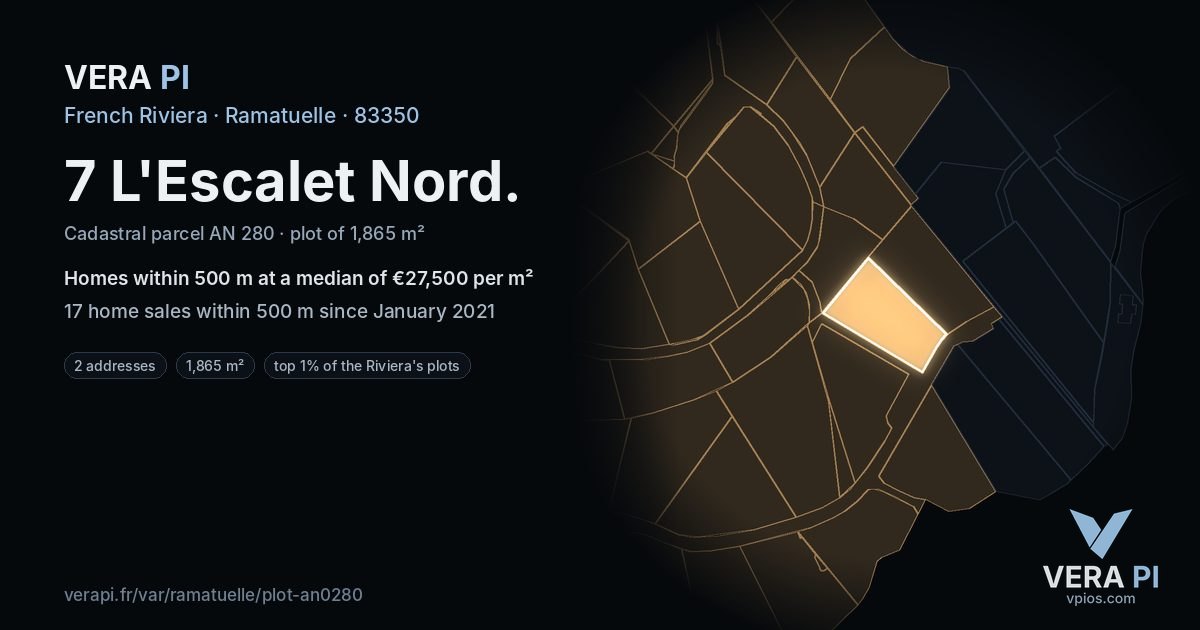 7 L'Escalet Nord, Ramatuelle at night – the plot lit, the parcels around coloured by the prices near them