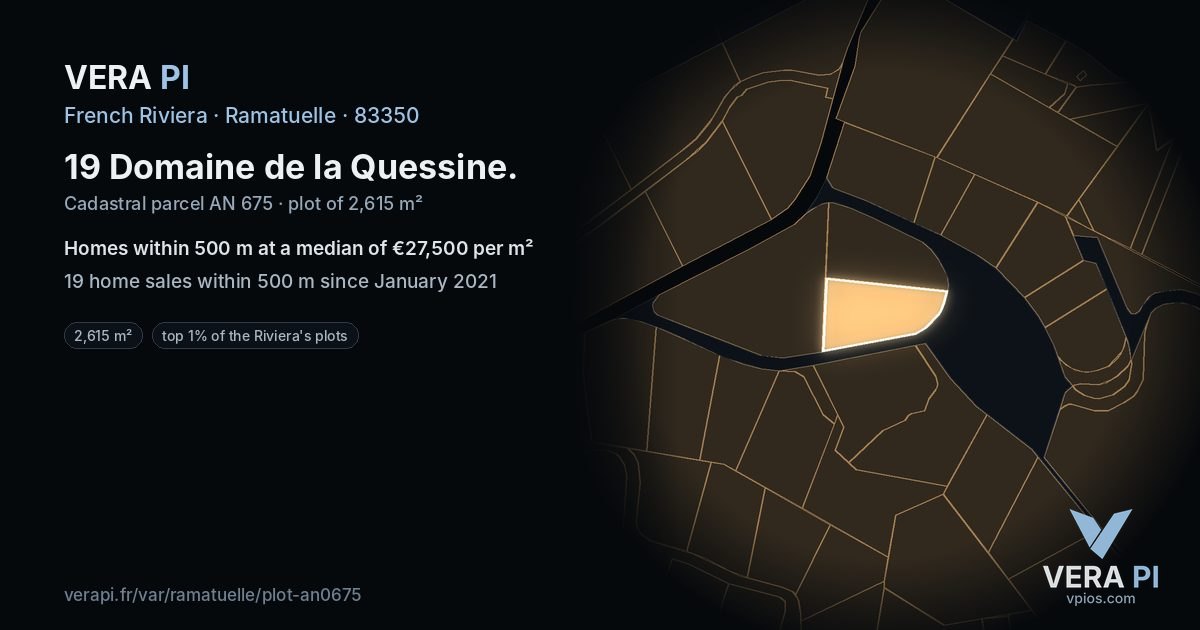 19 Domaine de la Quessine, Ramatuelle at night – the plot lit, the parcels around coloured by the prices near them