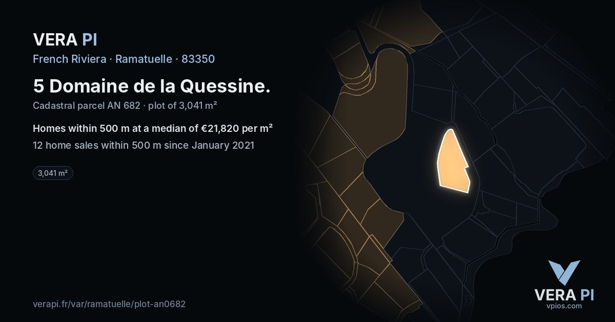 5 Domaine de la Quessine, Ramatuelle at night – the plot lit, the parcels around coloured by the prices near them