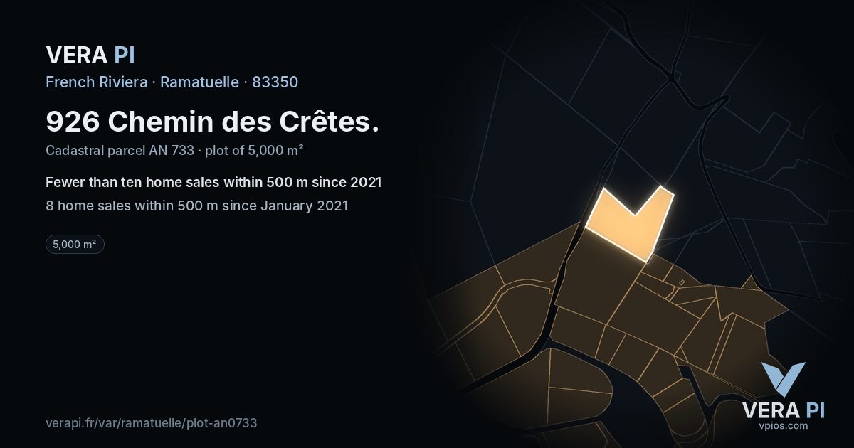 926 Chemin des Crêtes, Ramatuelle at night – the plot lit, the parcels around coloured by the prices near them