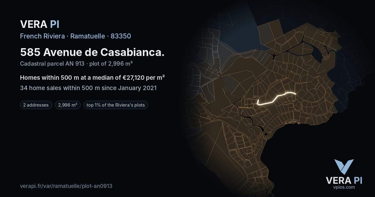 585 Avenue de Casabianca, Ramatuelle at night – the plot lit, the parcels around coloured by the prices near them