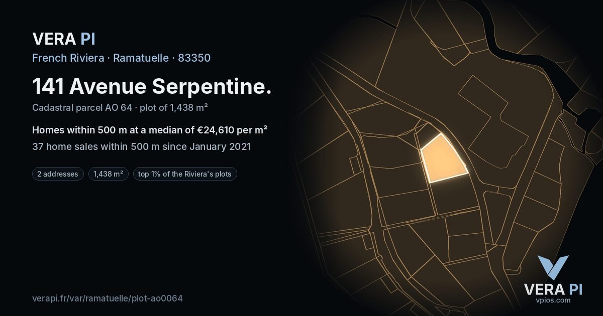 141 Avenue Serpentine, Ramatuelle at night – the plot lit, the parcels around coloured by the prices near them