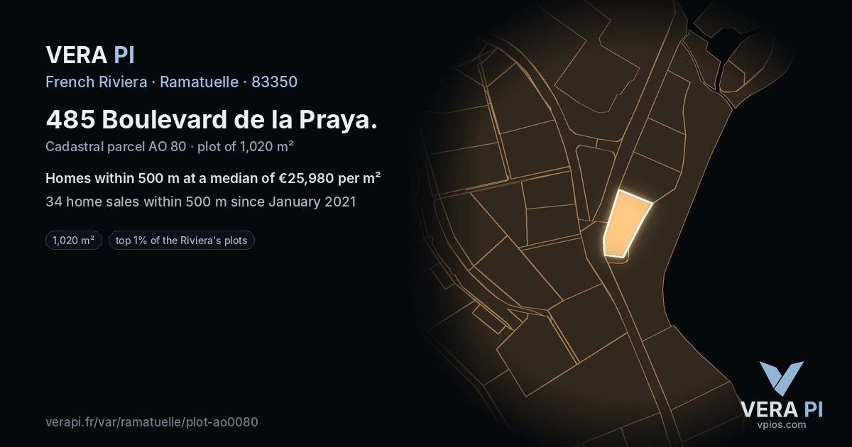 485 Boulevard de la Praya, Ramatuelle at night – the plot lit, the parcels around coloured by the prices near them