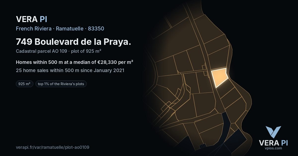 749 Boulevard de la Praya, Ramatuelle at night – the plot lit, the parcels around coloured by the prices near them