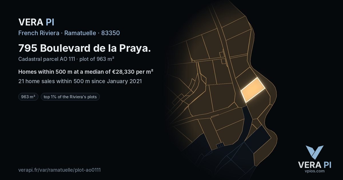 795 Boulevard de la Praya, Ramatuelle at night – the plot lit, the parcels around coloured by the prices near them