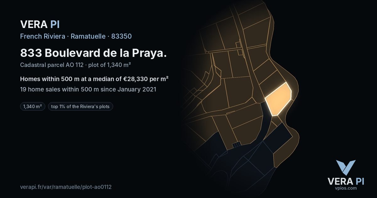 833 Boulevard de la Praya, Ramatuelle at night – the plot lit, the parcels around coloured by the prices near them