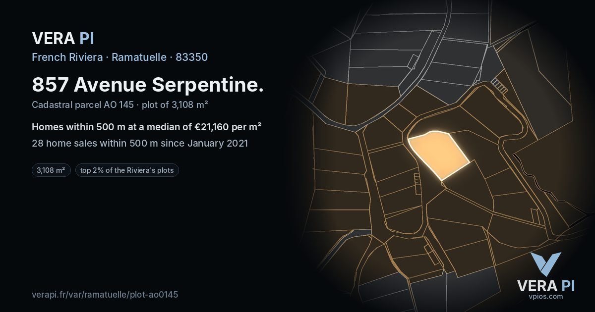 857 Avenue Serpentine, Ramatuelle at night – the plot lit, the parcels around coloured by the prices near them