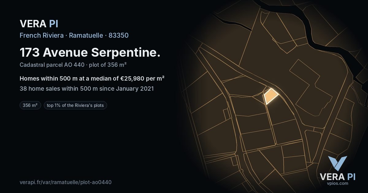 173 Avenue Serpentine, Ramatuelle at night – the plot lit, the parcels around coloured by the prices near them
