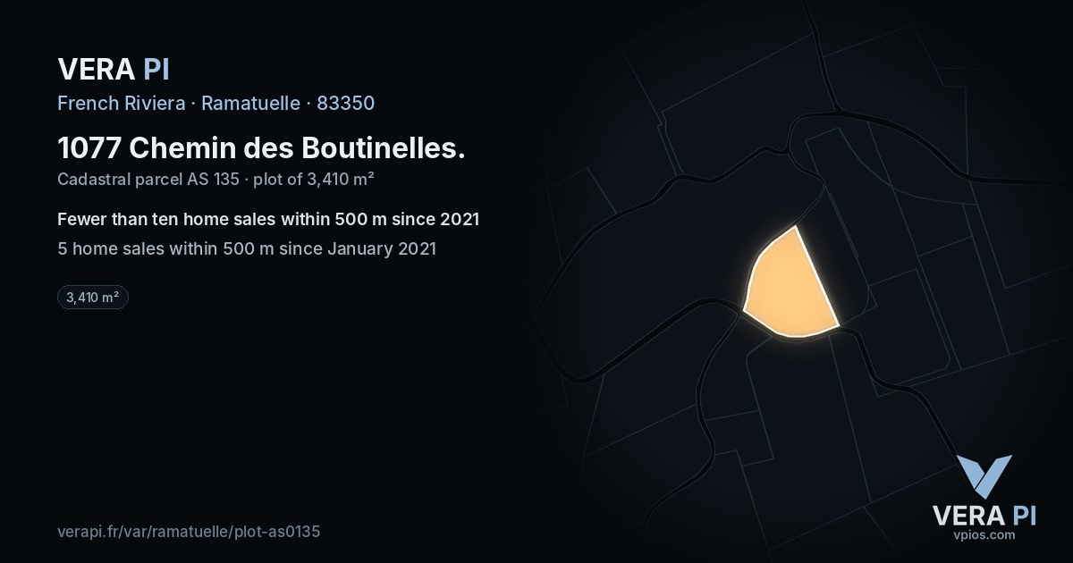 1077 Chemin des Boutinelles, Ramatuelle at night – the plot lit, the parcels around coloured by the prices near them
