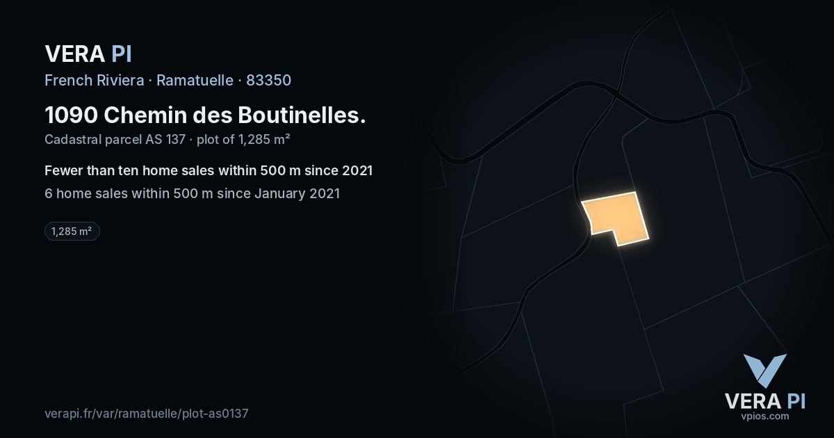 1090 Chemin des Boutinelles, Ramatuelle at night – the plot lit, the parcels around coloured by the prices near them