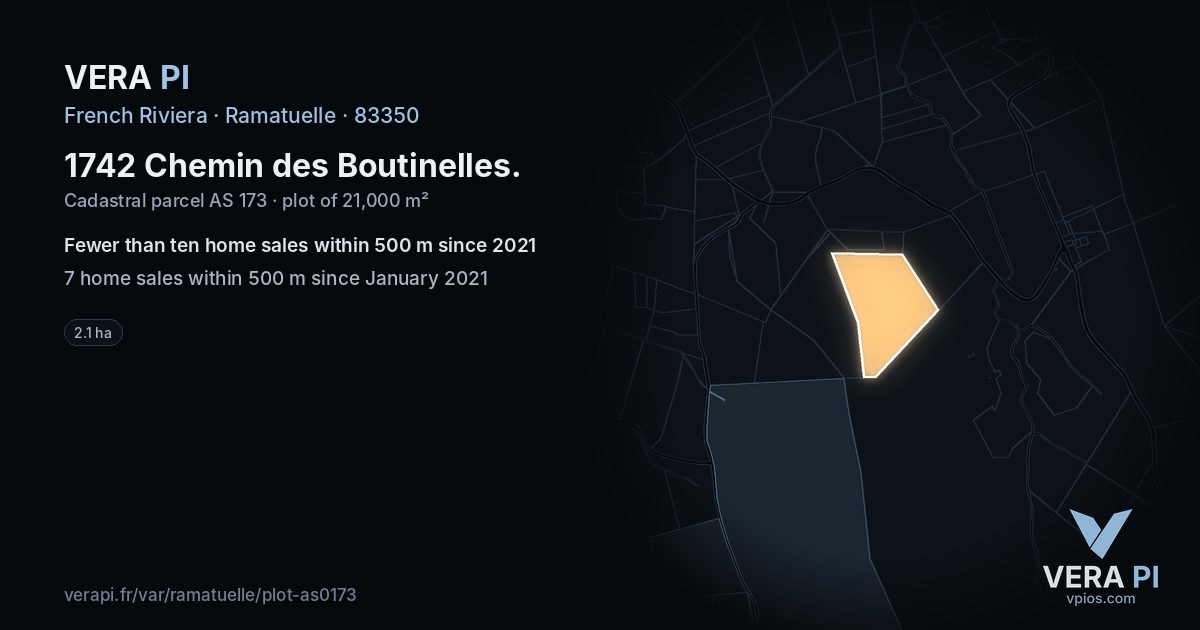 1742 Chemin des Boutinelles, Ramatuelle at night – the plot lit, the parcels around coloured by the prices near them