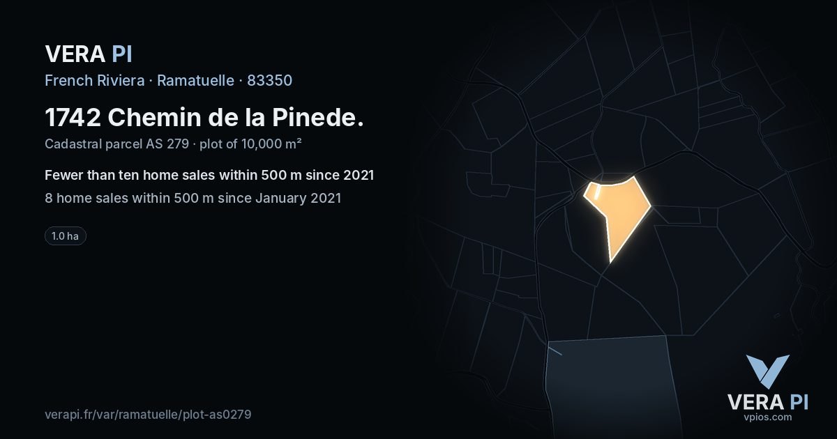 1742 Chemin de la Pinede, Ramatuelle at night – the plot lit, the parcels around coloured by the prices near them