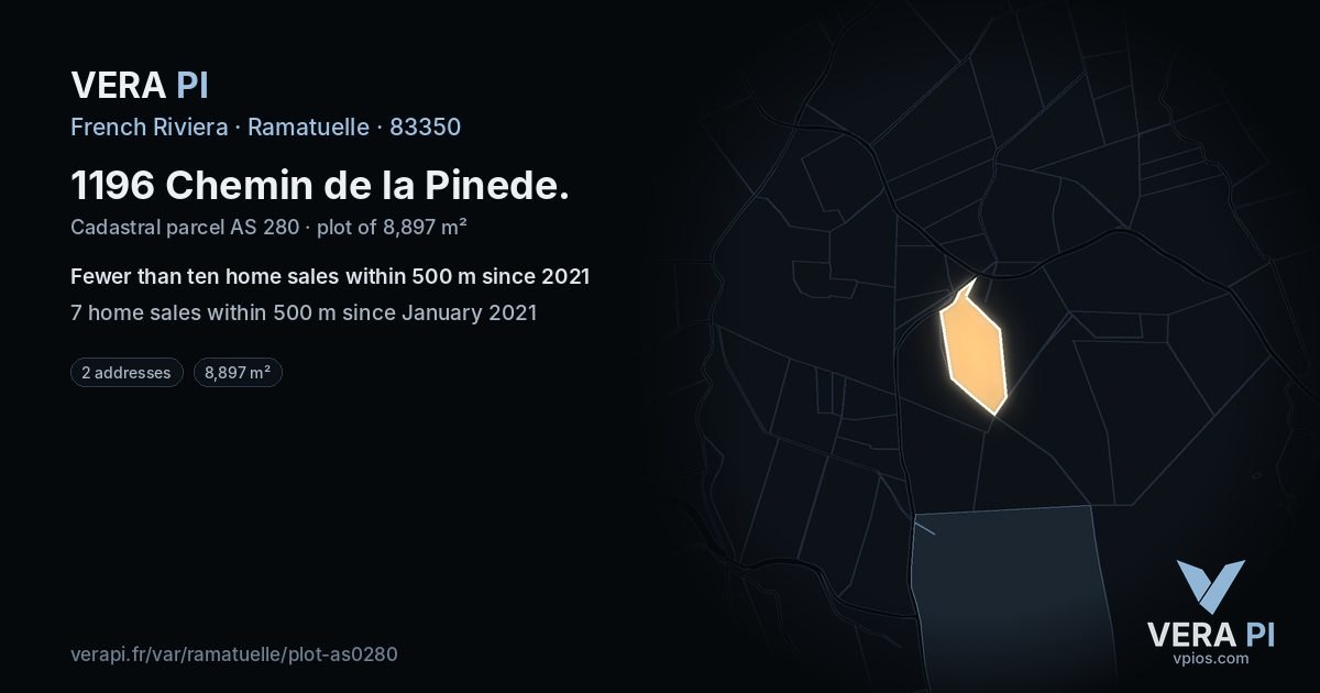 1196 Chemin de la Pinede, Ramatuelle at night – the plot lit, the parcels around coloured by the prices near them