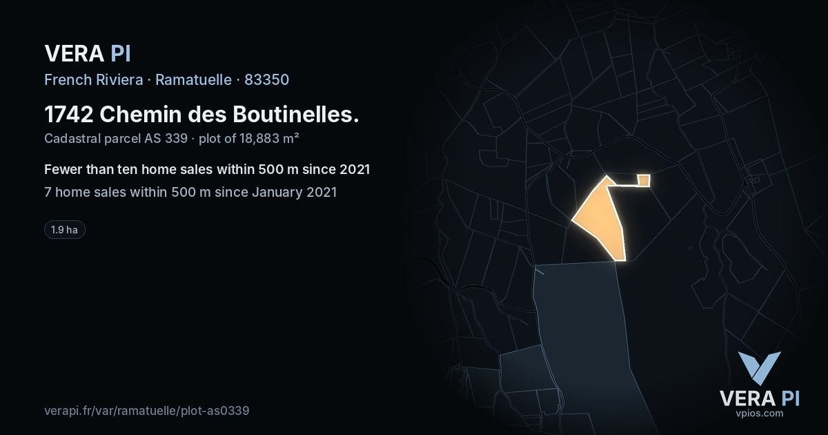 1742 Chemin des Boutinelles, Ramatuelle at night – the plot lit, the parcels around coloured by the prices near them