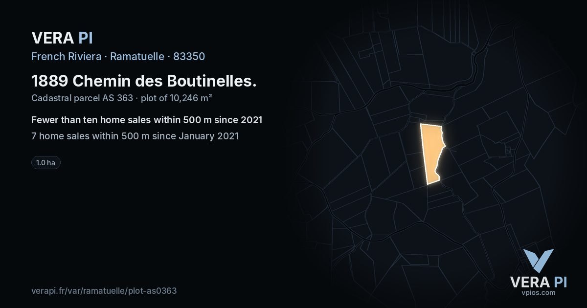 1889 Chemin des Boutinelles, Ramatuelle at night – the plot lit, the parcels around coloured by the prices near them