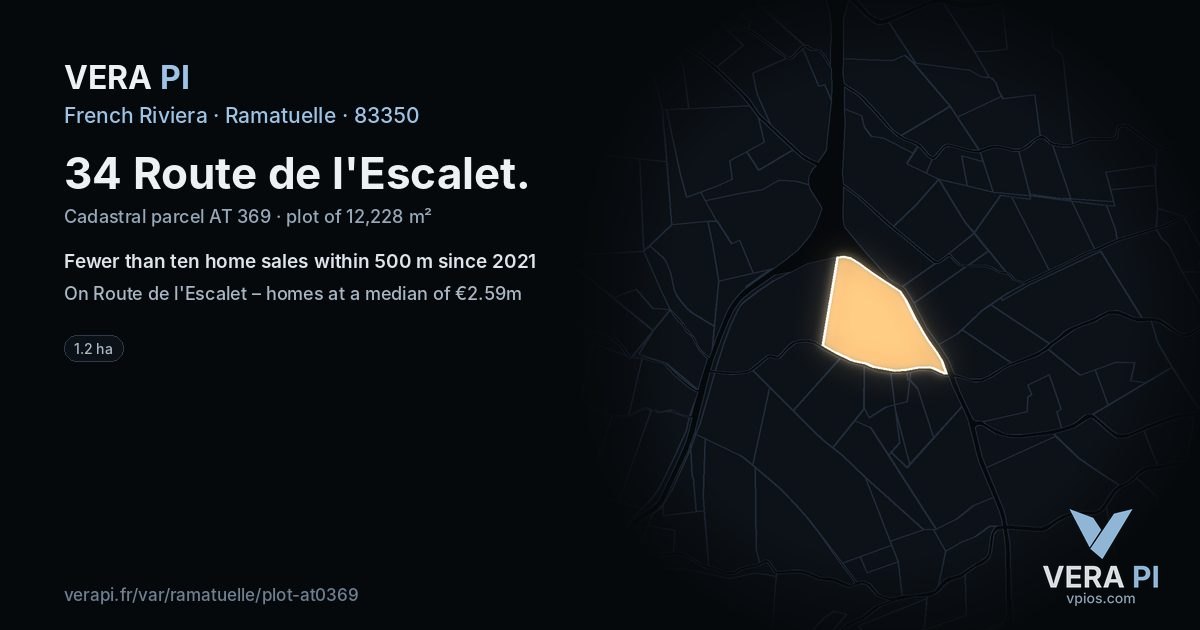 34 Route de l'Escalet, Ramatuelle at night – the plot lit, the parcels around coloured by the prices near them