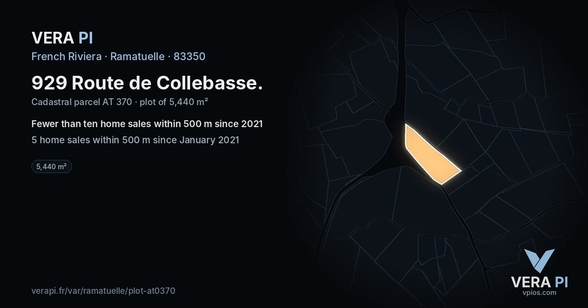 929 Route de Collebasse, Ramatuelle at night – the plot lit, the parcels around coloured by the prices near them