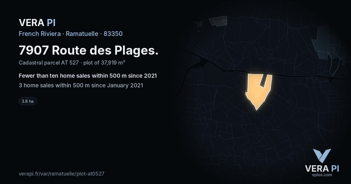 7907 Route des Plages, Ramatuelle at night – the plot lit, the parcels around coloured by the prices near them