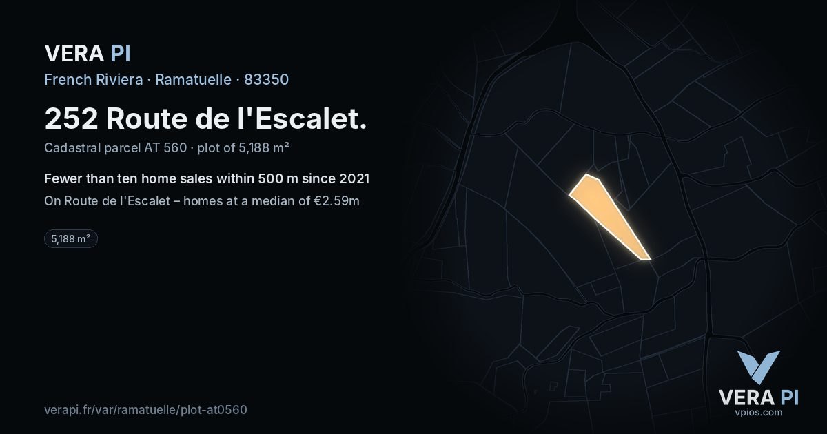 252 Route de l'Escalet, Ramatuelle at night – the plot lit, the parcels around coloured by the prices near them
