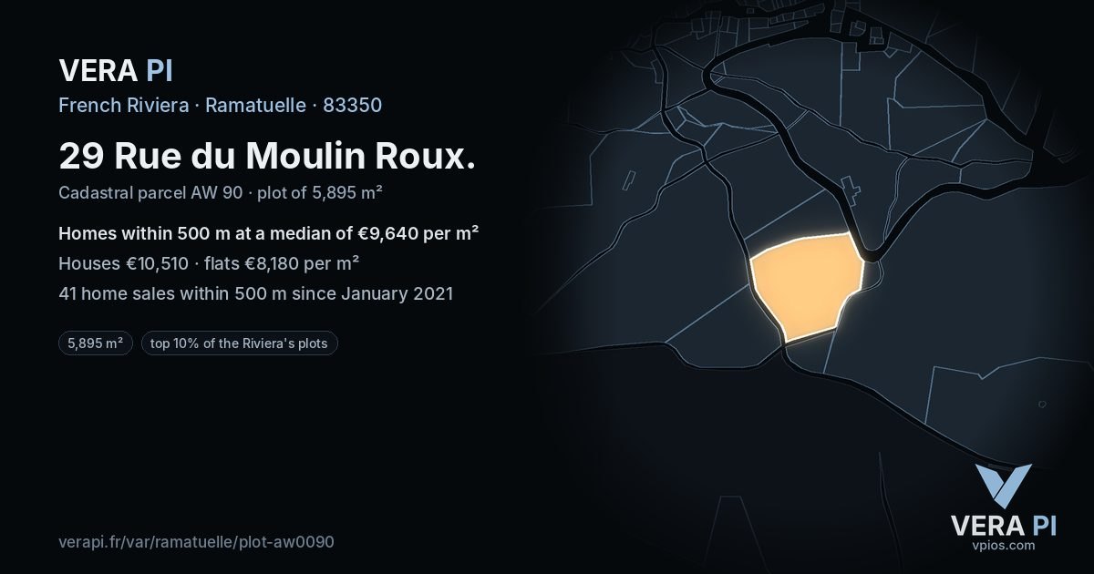 29 Rue du Moulin Roux, Ramatuelle at night – the plot lit, the parcels around coloured by the prices near them