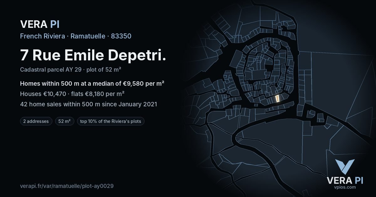 7 Rue Emile Depetri, Ramatuelle at night – the plot lit, the parcels around coloured by the prices near them