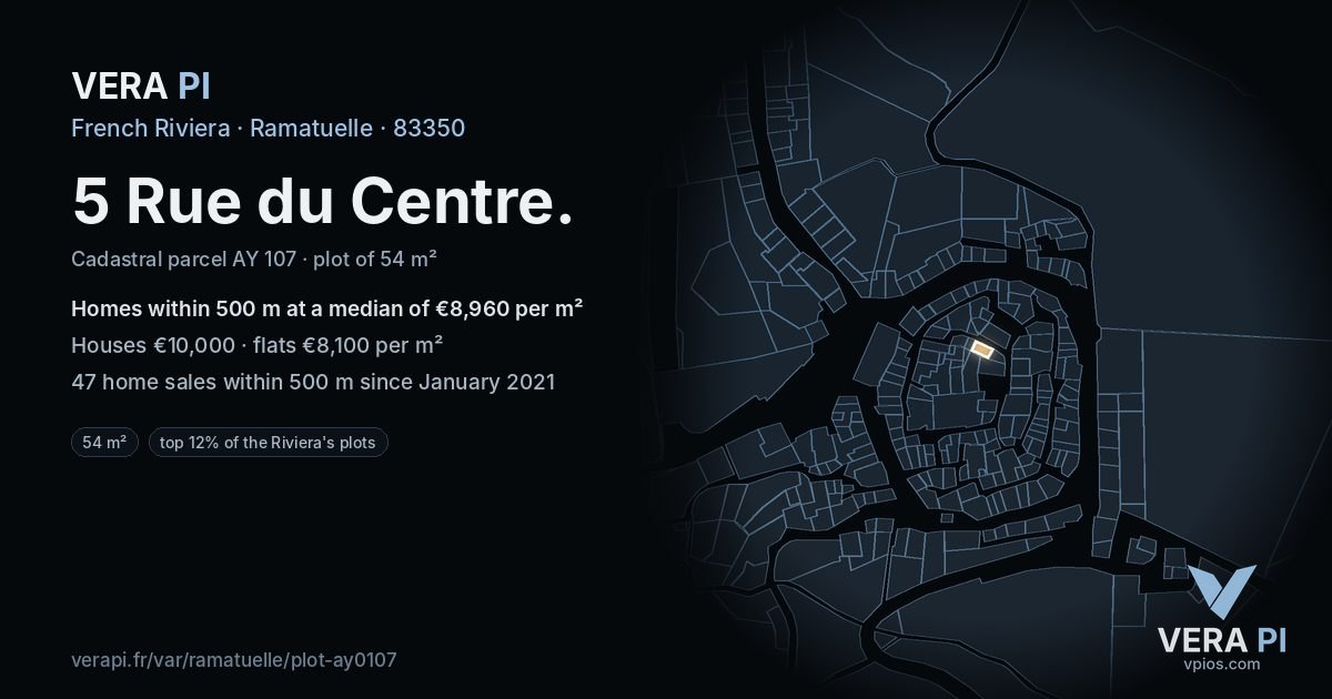 5 Rue du Centre, Ramatuelle at night – the plot lit, the parcels around coloured by the prices near them