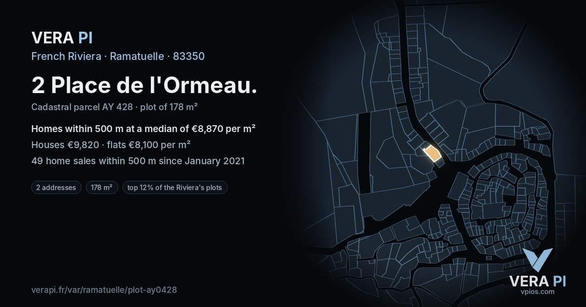 2 Place de l'Ormeau, Ramatuelle at night – the plot lit, the parcels around coloured by the prices near them