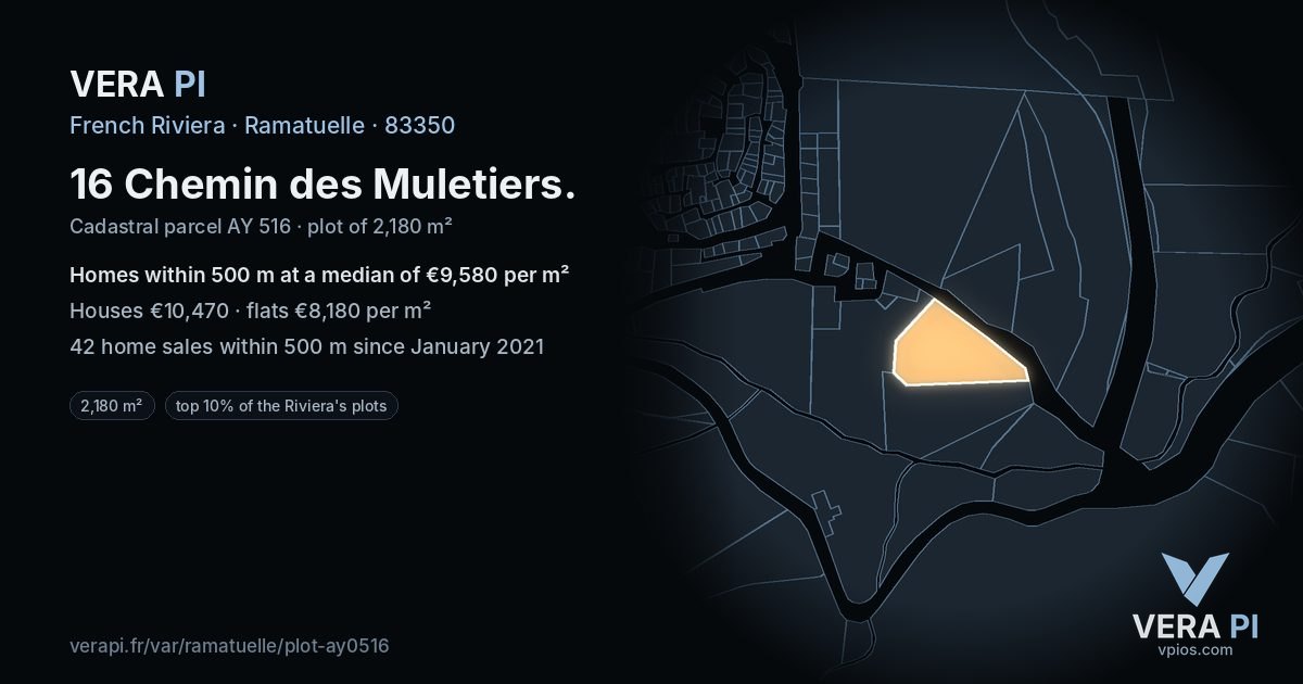 16 Chemin des Muletiers, Ramatuelle at night – the plot lit, the parcels around coloured by the prices near them