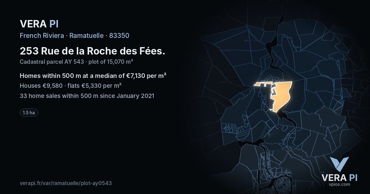 253 Rue de la Roche des Fées, Ramatuelle at night – the plot lit, the parcels around coloured by the prices near them