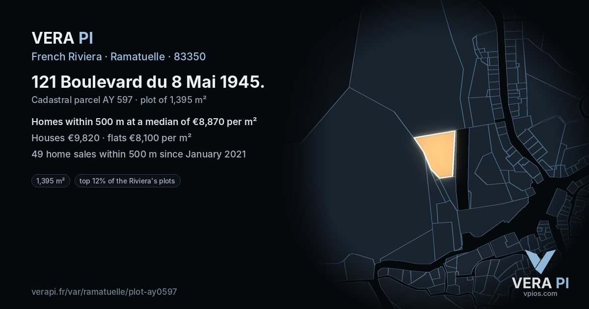 121 Boulevard du 8 Mai 1945, Ramatuelle at night – the plot lit, the parcels around coloured by the prices near them