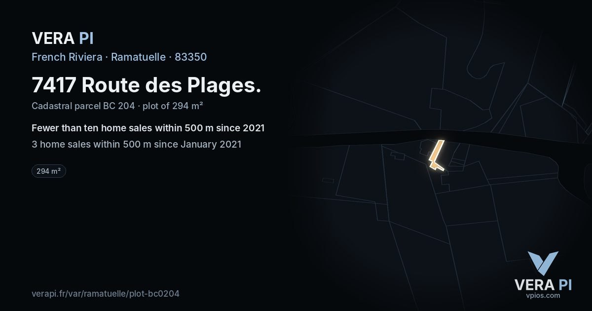 7417 Route des Plages, Ramatuelle at night – the plot lit, the parcels around coloured by the prices near them