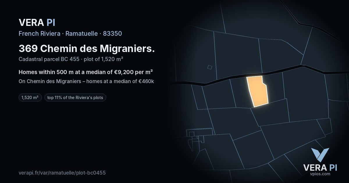 369 Chemin des Migraniers, Ramatuelle at night – the plot lit, the parcels around coloured by the prices near them