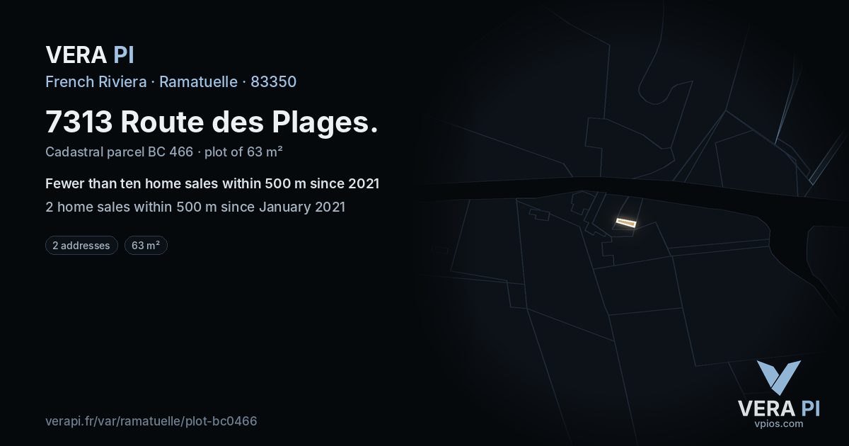 7313 Route des Plages, Ramatuelle at night – the plot lit, the parcels around coloured by the prices near them