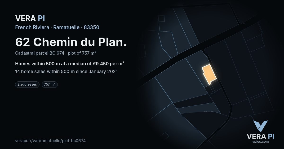 62 Chemin du Plan, Ramatuelle at night – the plot lit, the parcels around coloured by the prices near them