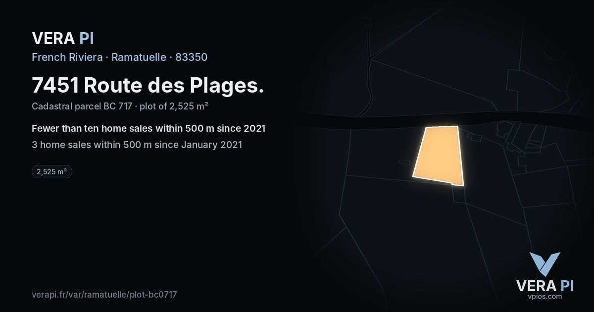 7451 Route des Plages, Ramatuelle at night – the plot lit, the parcels around coloured by the prices near them