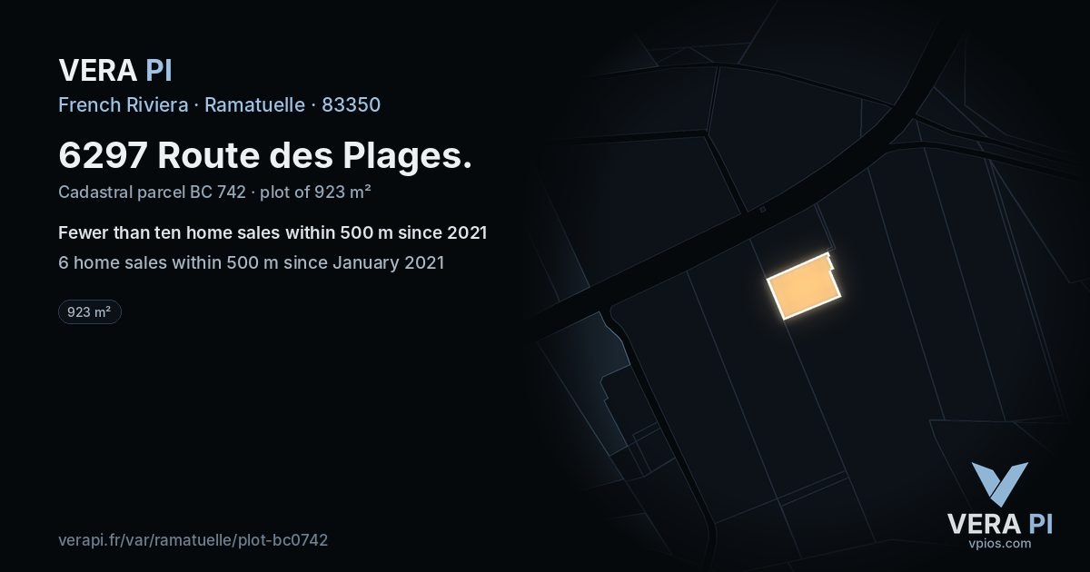 6297 Route des Plages, Ramatuelle at night – the plot lit, the parcels around coloured by the prices near them