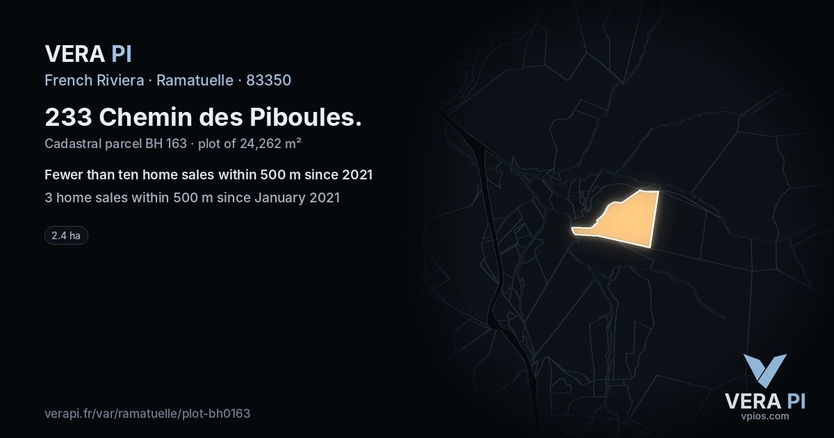 233 Chemin des Piboules, Ramatuelle at night – the plot lit, the parcels around coloured by the prices near them