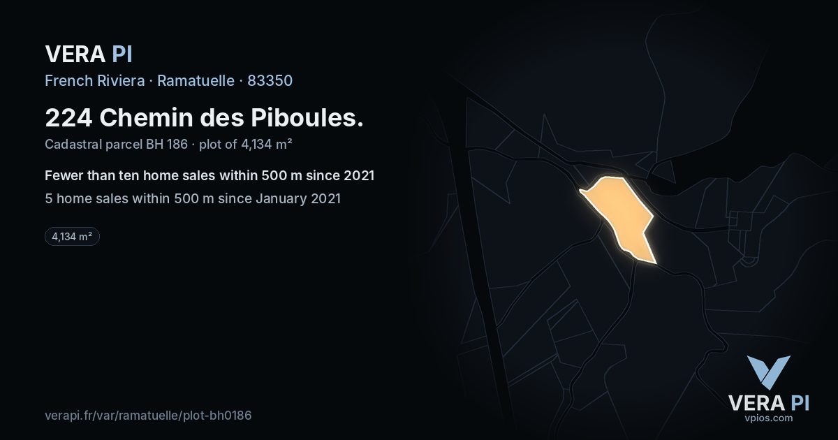 224 Chemin des Piboules, Ramatuelle at night – the plot lit, the parcels around coloured by the prices near them
