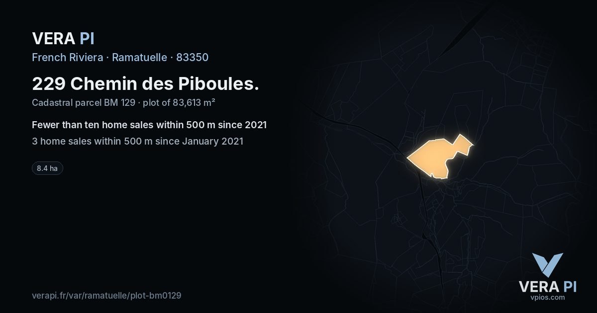 229 Chemin des Piboules, Ramatuelle at night – the plot lit, the parcels around coloured by the prices near them
