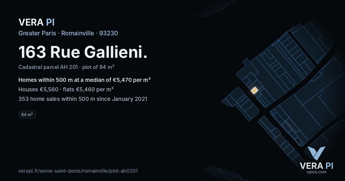 163 Rue Gallieni, Romainville at night – the plot lit, the parcels around coloured by the prices near them