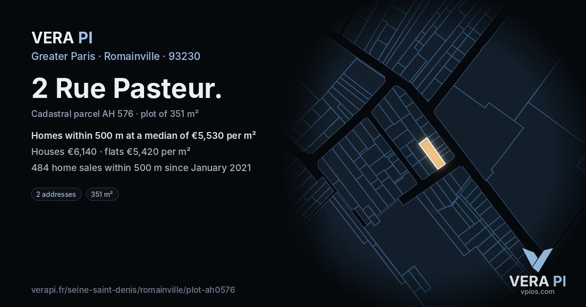 2 Rue Pasteur, Romainville at night – the plot lit, the parcels around coloured by the prices near them