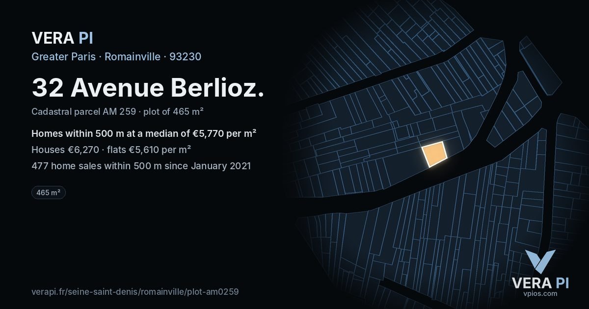 32 Avenue Berlioz, Romainville at night – the plot lit, the parcels around coloured by the prices near them