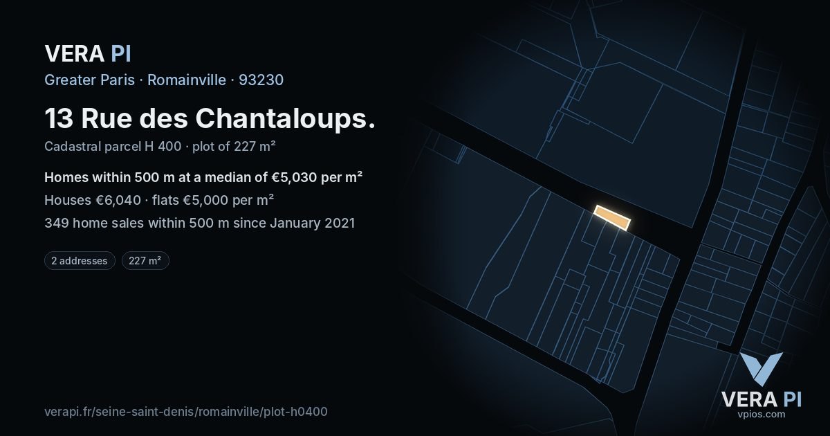 13 Rue des Chantaloups, Romainville at night – the plot lit, the parcels around coloured by the prices near them