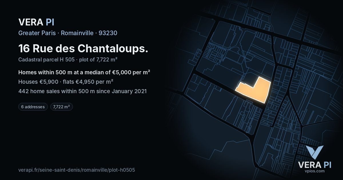 16 Rue des Chantaloups, Romainville at night – the plot lit, the parcels around coloured by the prices near them