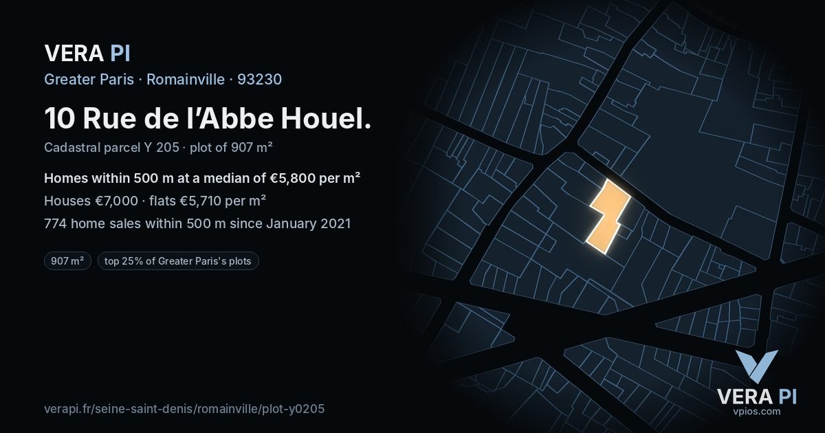 10 Rue de l’Abbe Houel, Romainville at night – the plot lit, the parcels around coloured by the prices near them