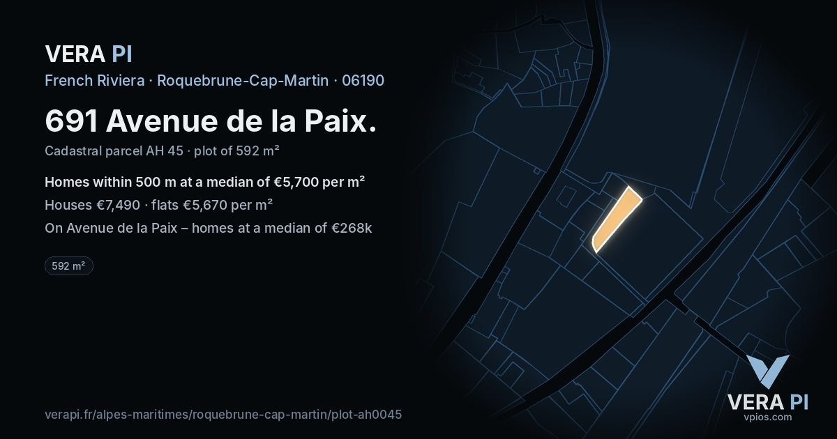 691 Avenue de la Paix, Roquebrune-Cap-Martin at night – the plot lit, the parcels around coloured by the prices near them