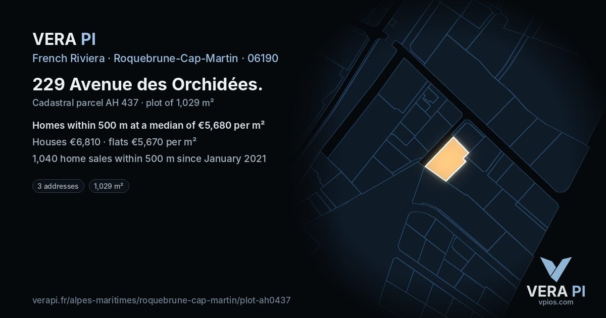 229 Avenue des Orchidées, Roquebrune-Cap-Martin at night – the plot lit, the parcels around coloured by the prices near them