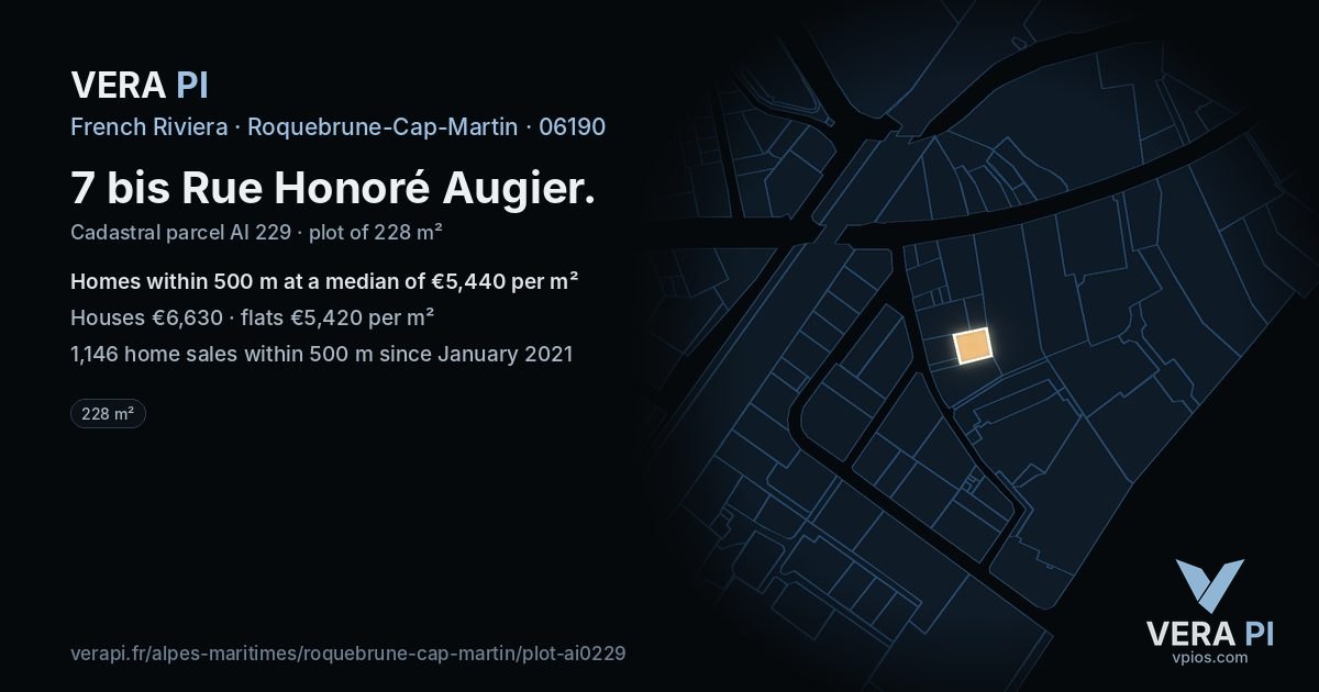 7 bis Rue Honoré Augier, Roquebrune-Cap-Martin at night – the plot lit, the parcels around coloured by the prices near them